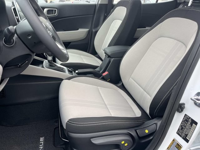 New 2026 Hyundai Venue SEL FWD image 19