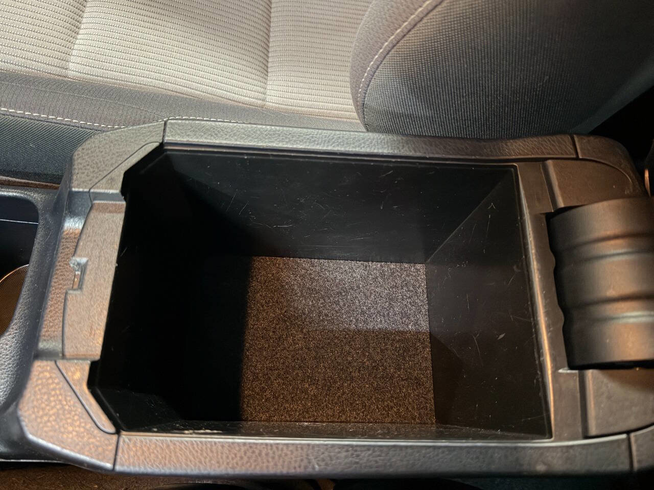 Used 2013 Toyota RAV4 XLE image 43