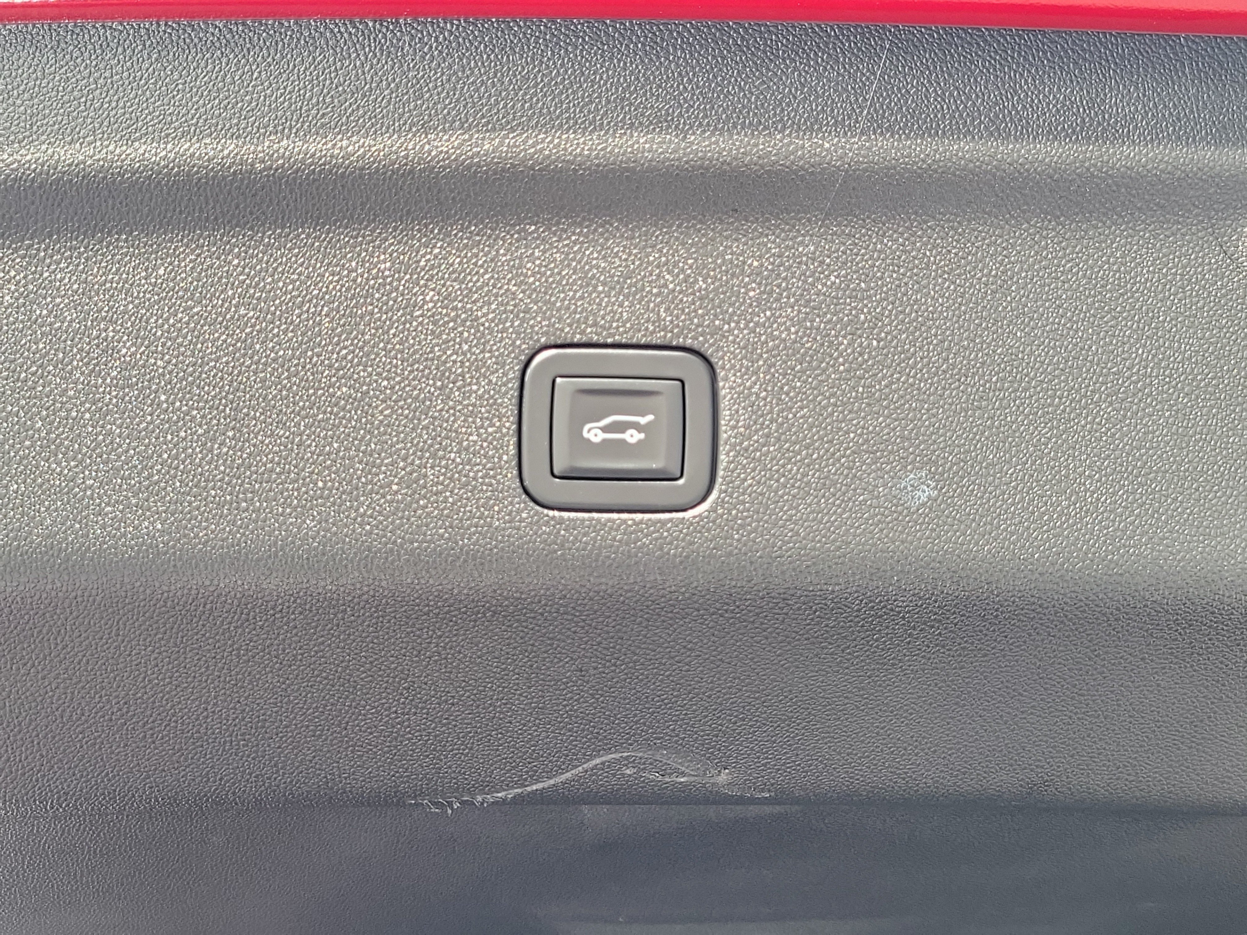 Used 2025 GMC Yukon Elevation RWD image 18