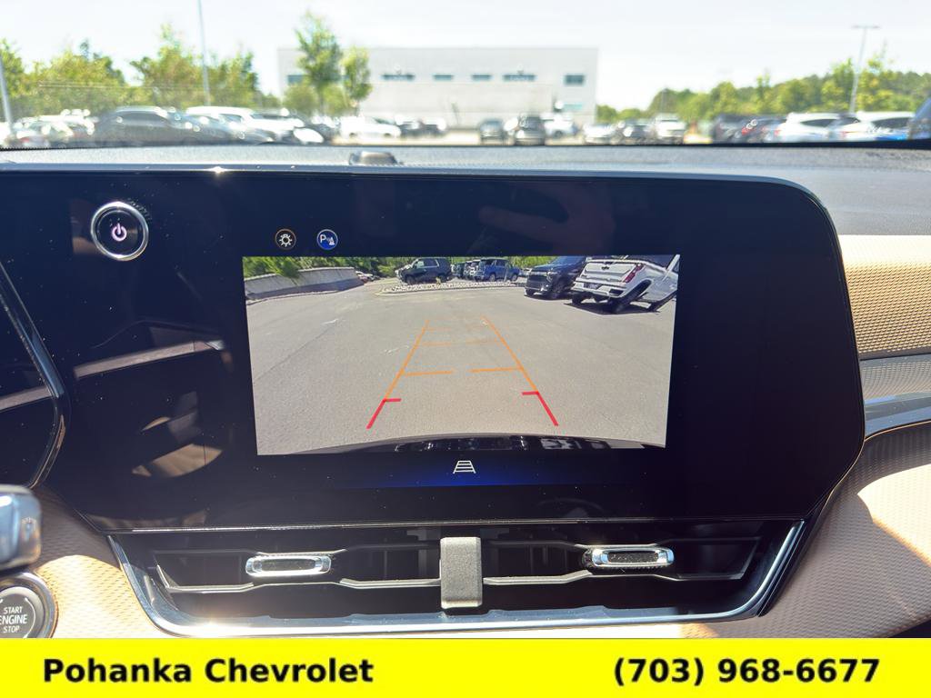 Used 2025 Chevrolet Equinox ACTIV AWD/4WD image 13