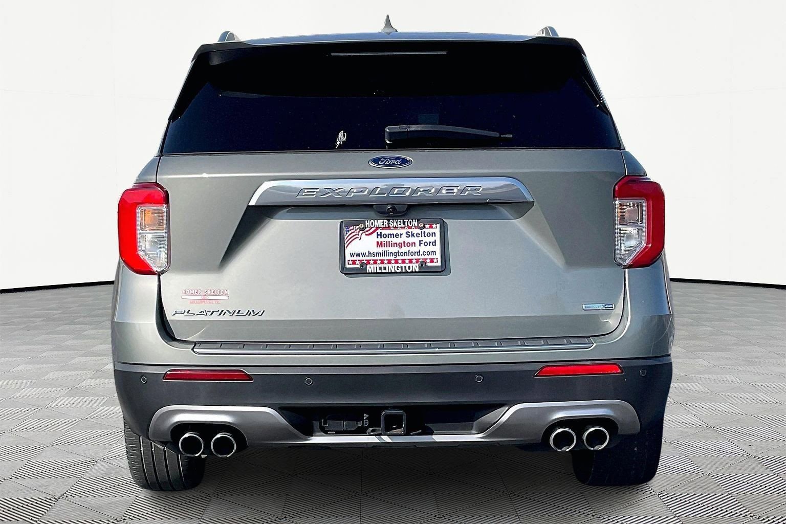 Used 2020 Ford Explorer Platinum w/ Premium Technology Package image 4