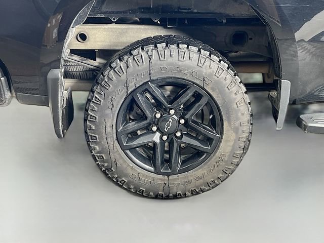 Used 2021 Chevrolet Silverado 1500 LT Trail Boss w/ Convenience Package II image 38