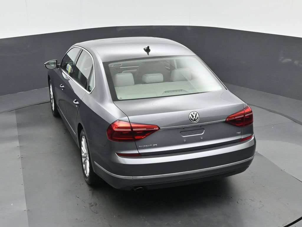 Used 2017 Volkswagen Passat 1.8T SE FWD image 55