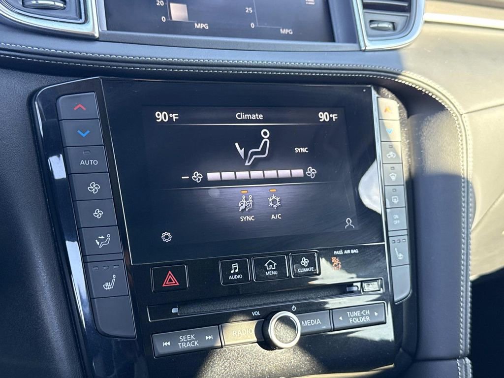 Certified 2023 INFINITI QX50 Luxe image 5