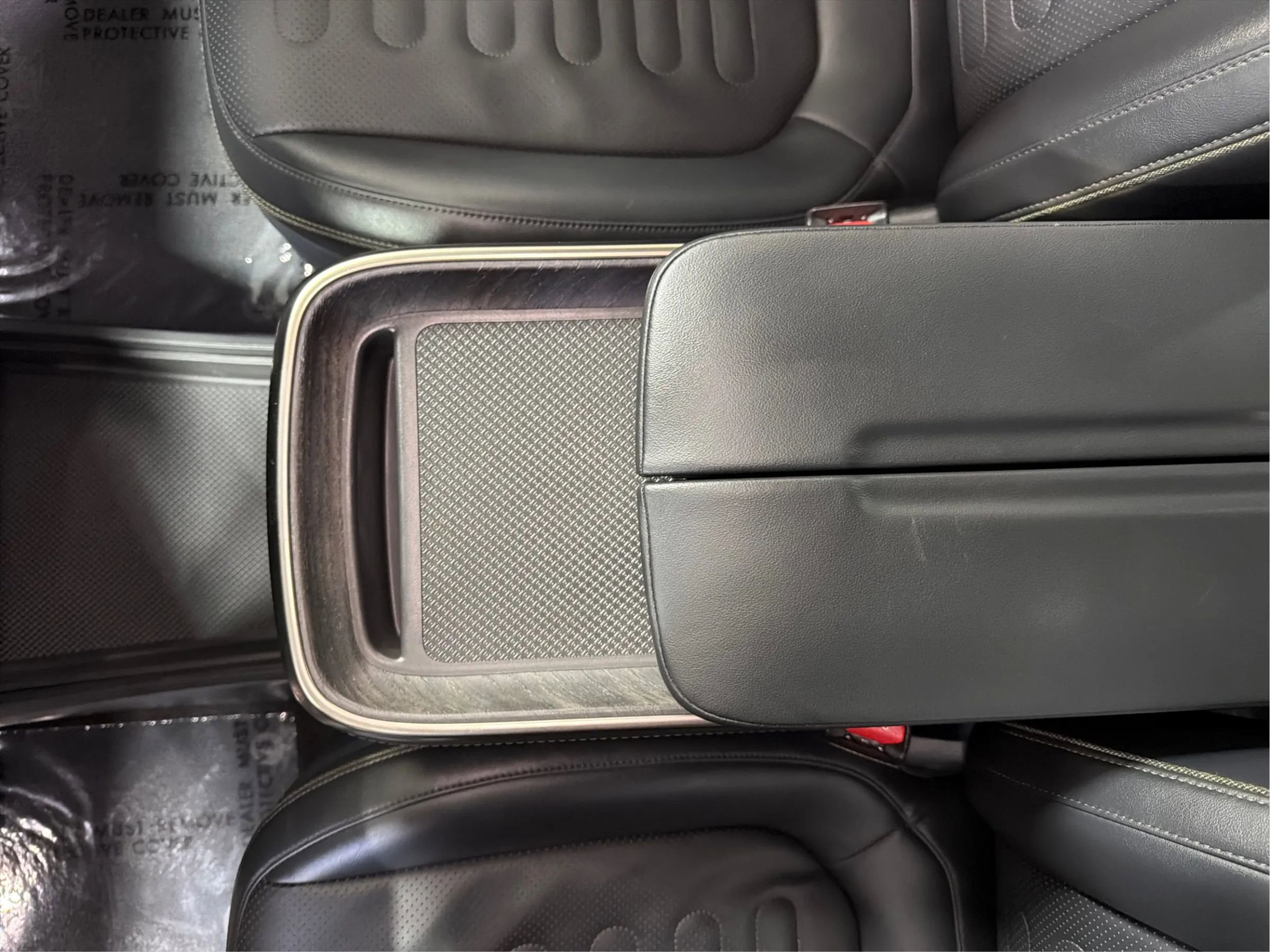 Used 2022 Rivian R1T Adventure image 14