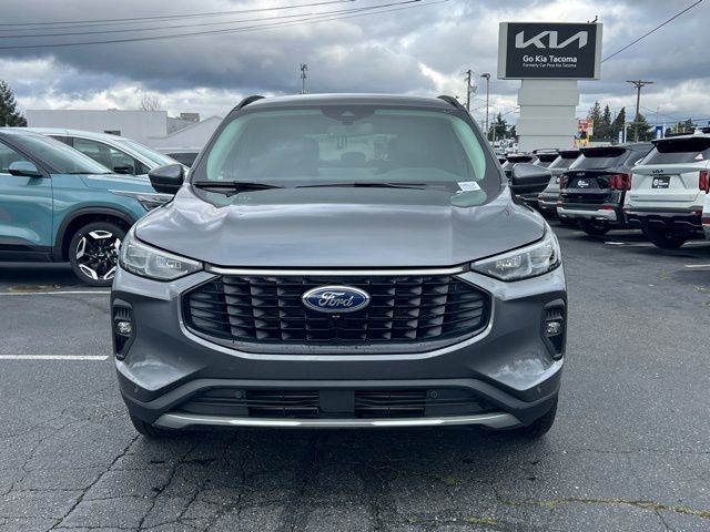 Used 2024 Ford Escape Platinum image 4