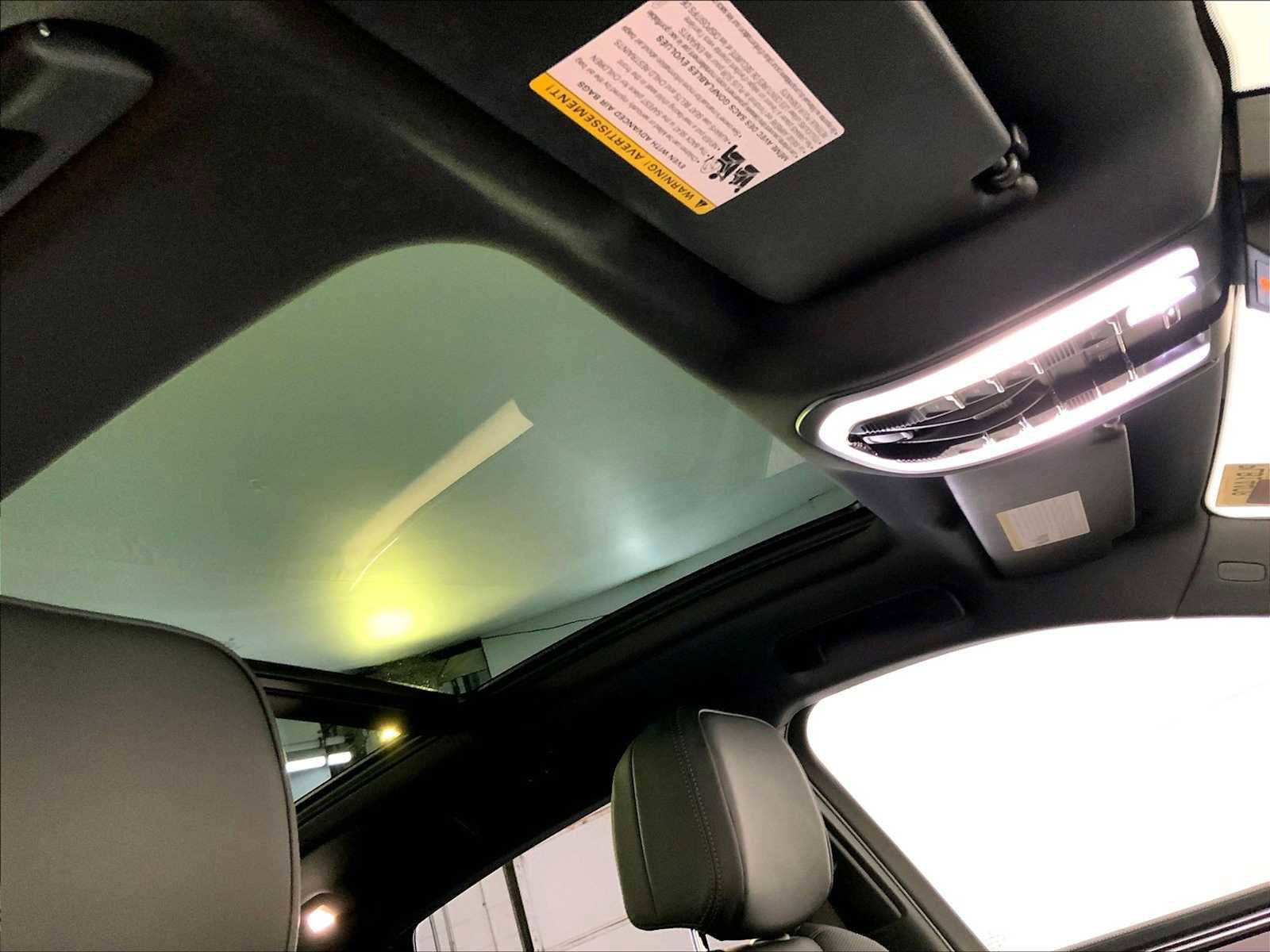 Certified 2023 Porsche Macan image 20