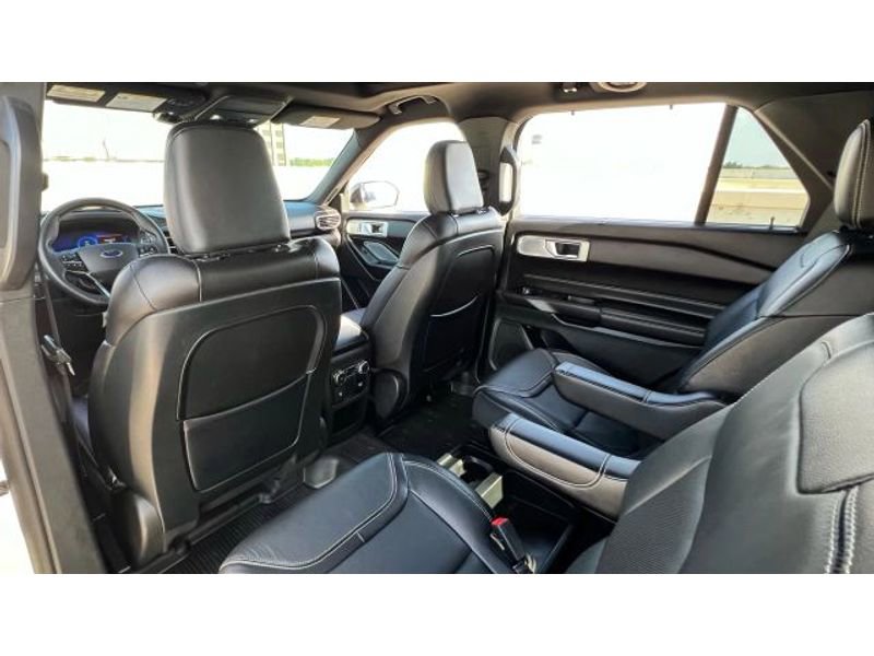 Used 2020 Ford Explorer ST w/ Premium Technology Package image 32