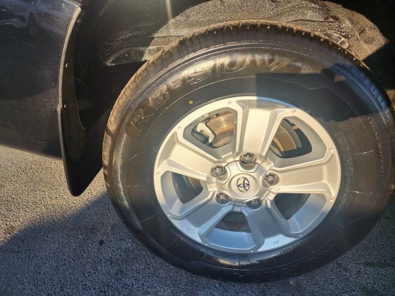 Used 2020 Toyota Sequoia SR5 image 25