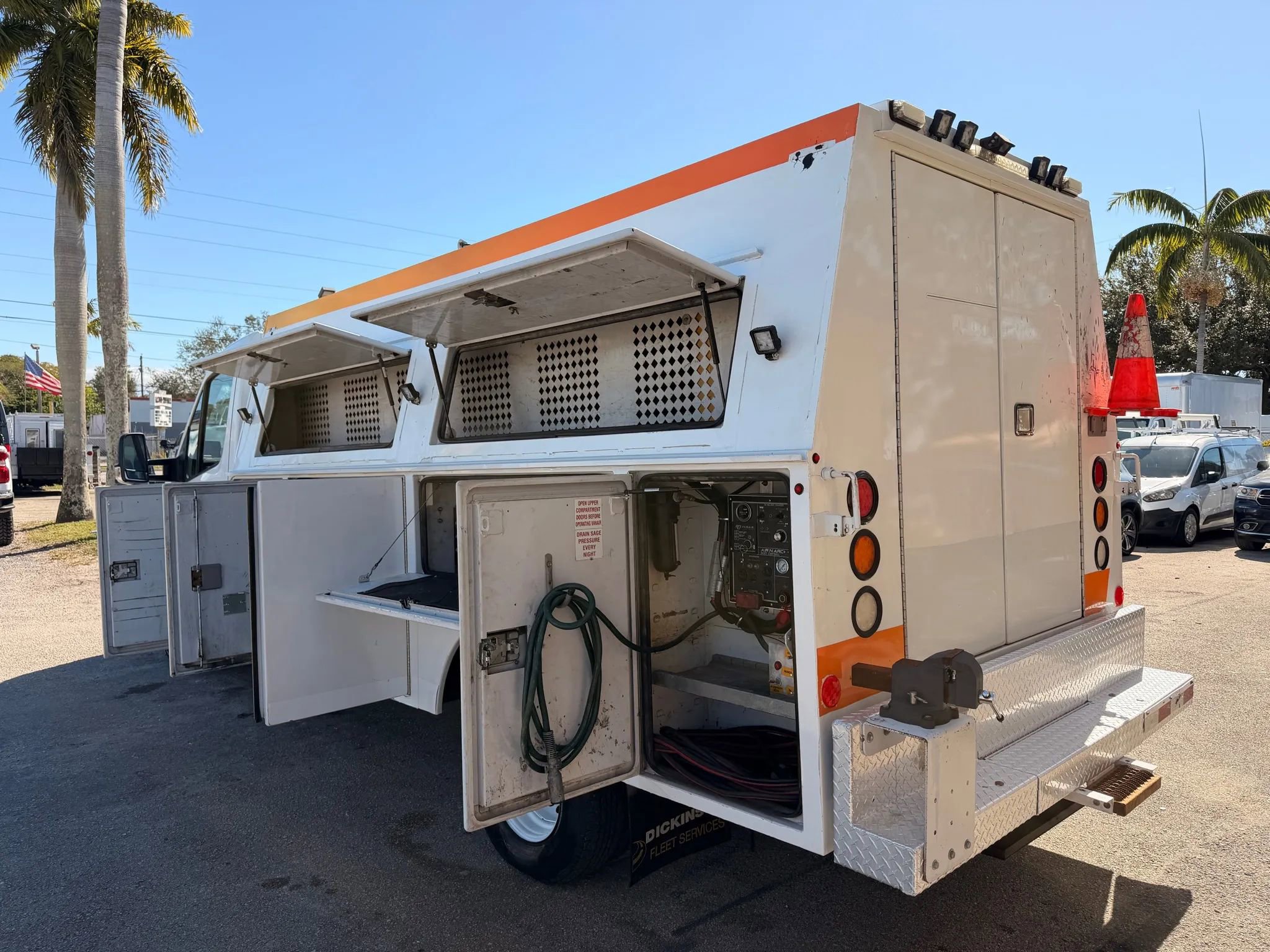 Used 2018 Mercedes-Benz Sprinter 3500 w/ Swivel Seat Package image 4