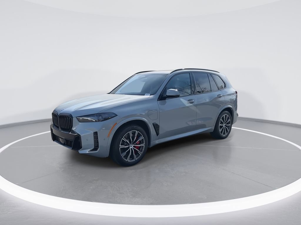 New 2026 BMW X5 xDrive50e w/ M Sport Package image 4