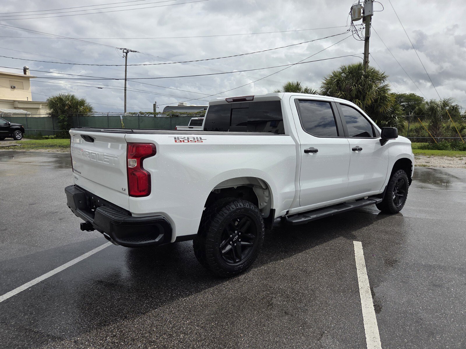Used 2022 Chevrolet Silverado 1500 LT Trail Boss w/ Convenience Package II image 9