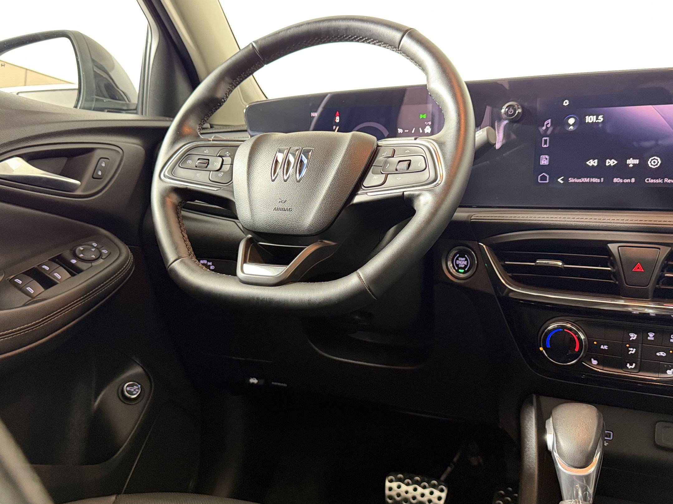 Used 2024 Buick Encore GX Sport Touring w/ Experience Buick Package FWD image 28