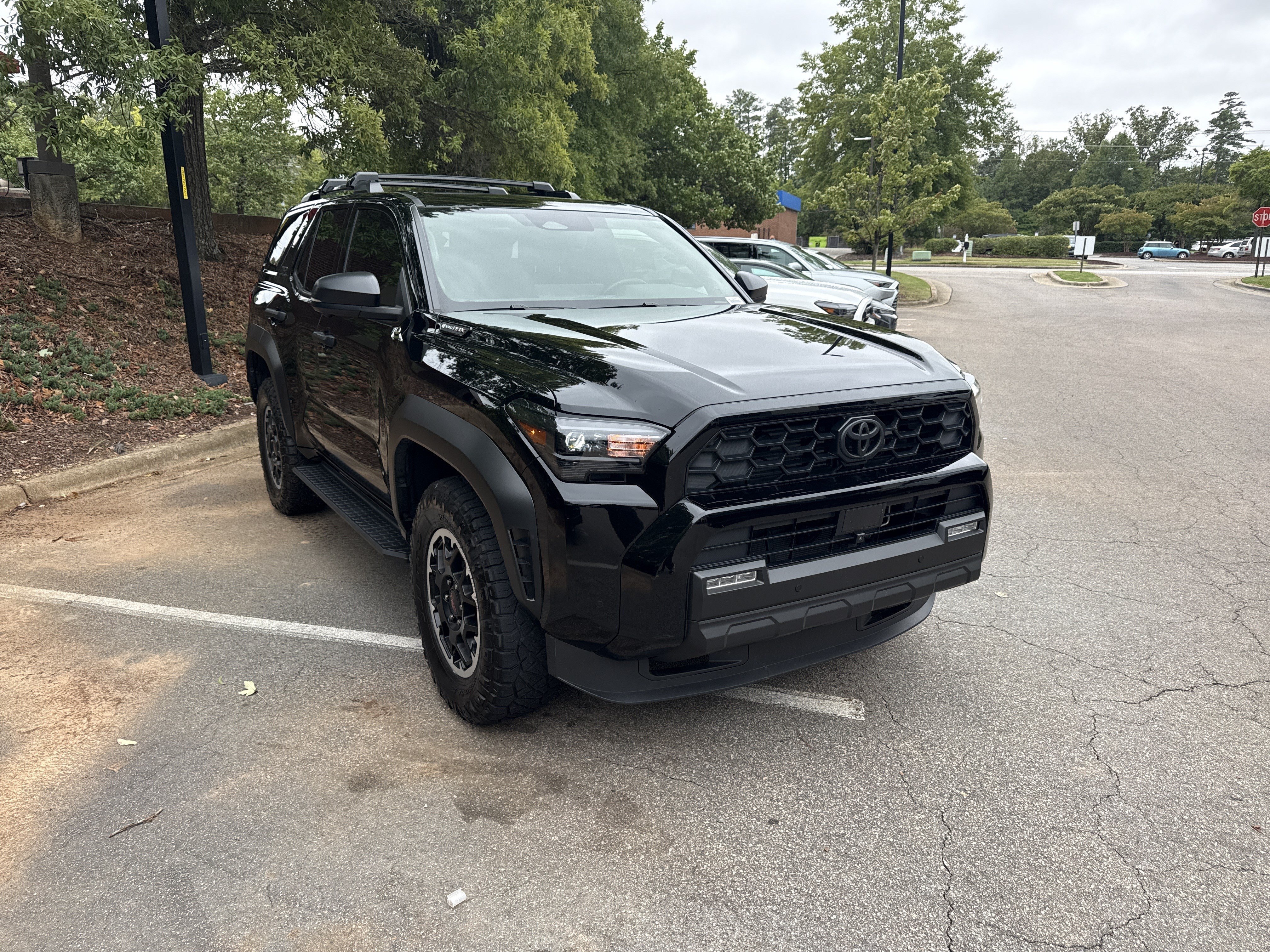 Used 2025 Toyota 4Runner TRD Off-Road Premium AWD/4WD image 2