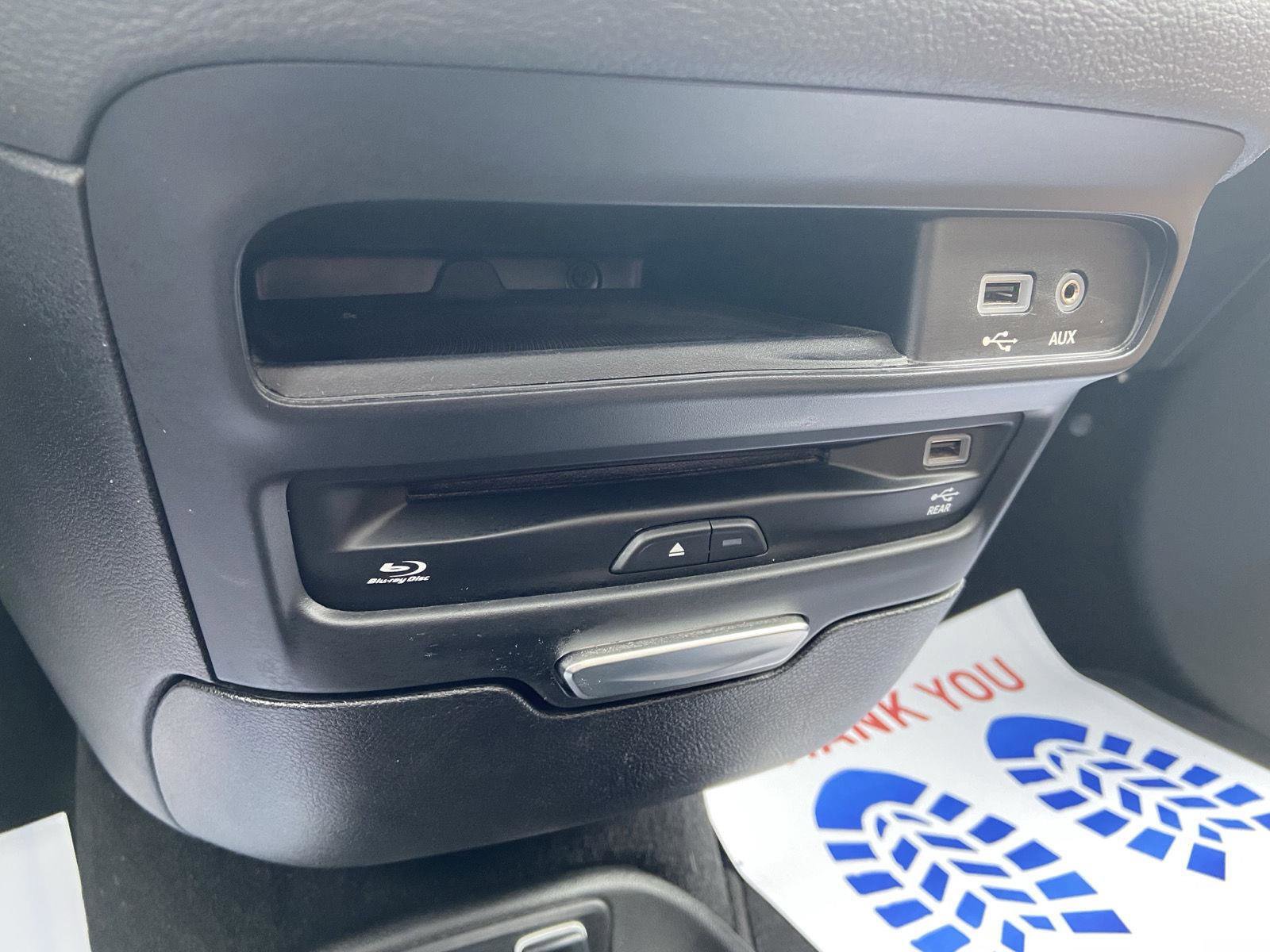 Used 2019 Chrysler Pacifica Limited w/ Advanced Safetytec Group image 50