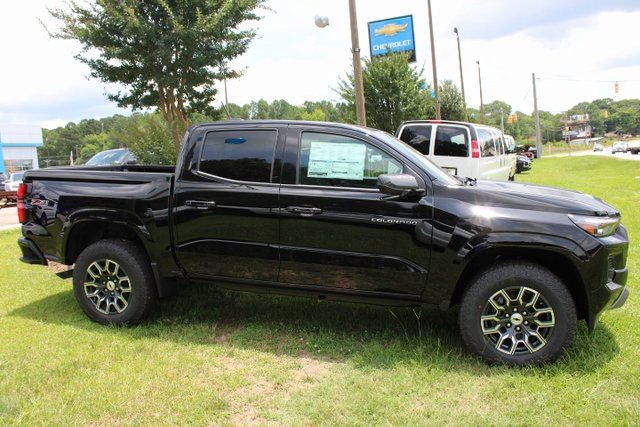 New 2025 Chevrolet Colorado Z71 w/ Technology Package AWD/4WD image 6