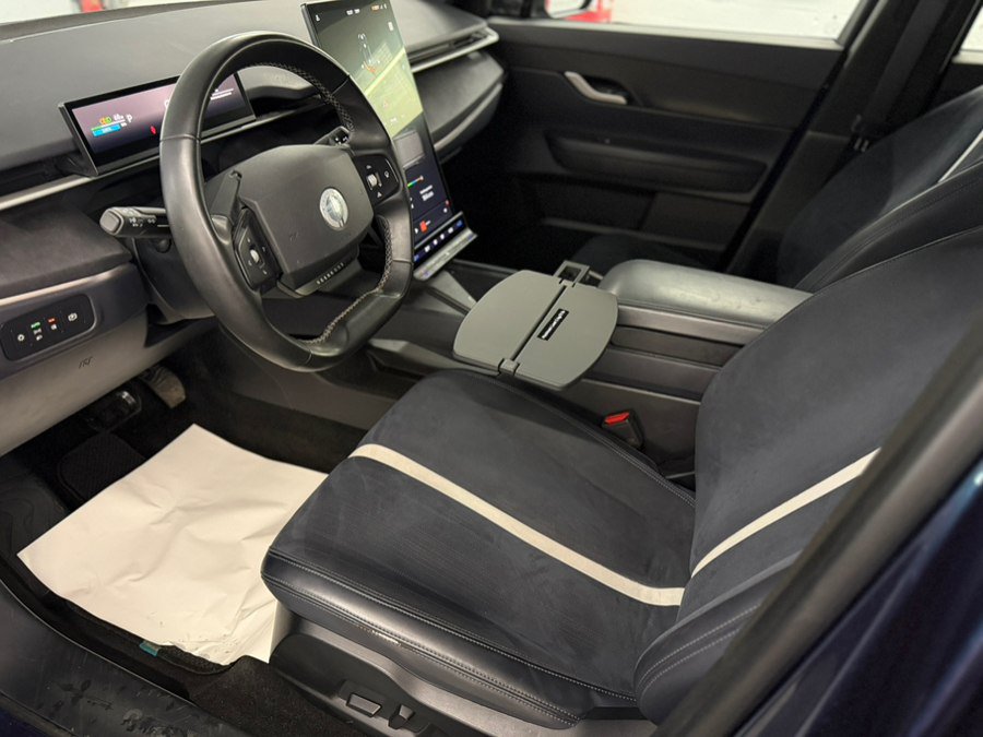 Used 2023 Fisker Ocean One AWD/4WD image 29