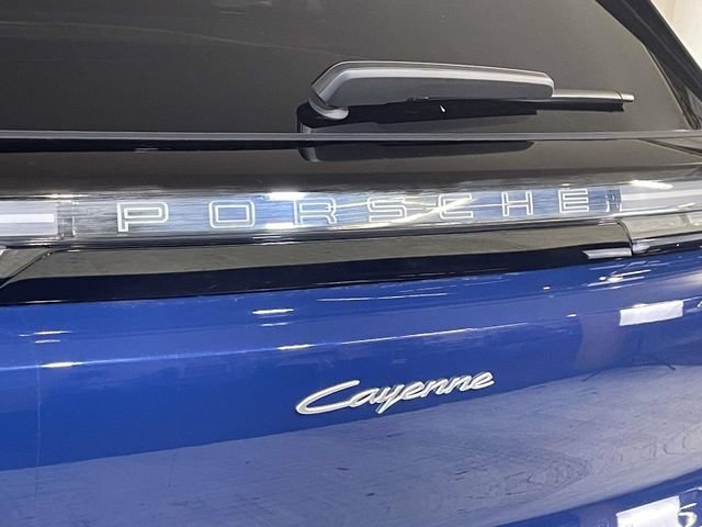 New 2026 Porsche Cayenne Electric AWD/4WD image 16