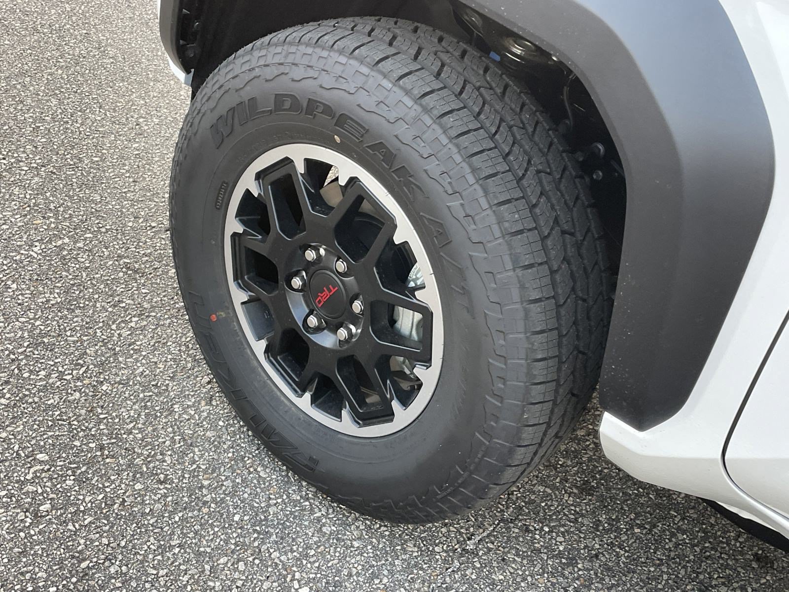 New 2025 Toyota Tacoma TRD Off-Road w/ TRD Off Road Premium Package AWD/4WD image 28