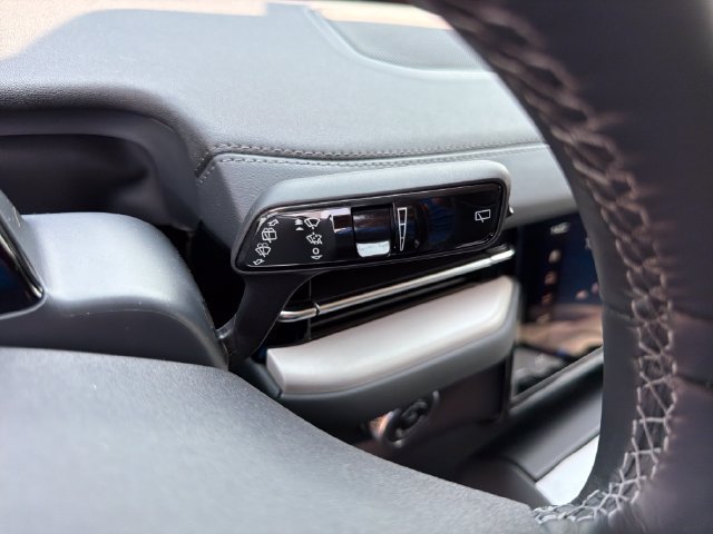 New 2027 Lincoln Navigator Reserve AWD/4WD image 26