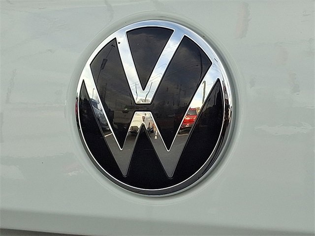 Used 2023 Volkswagen Taos SE image 30
