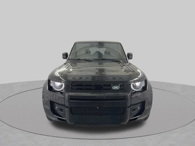Used 2025 Land Rover Defender 110 V8 AWD/4WD image 2