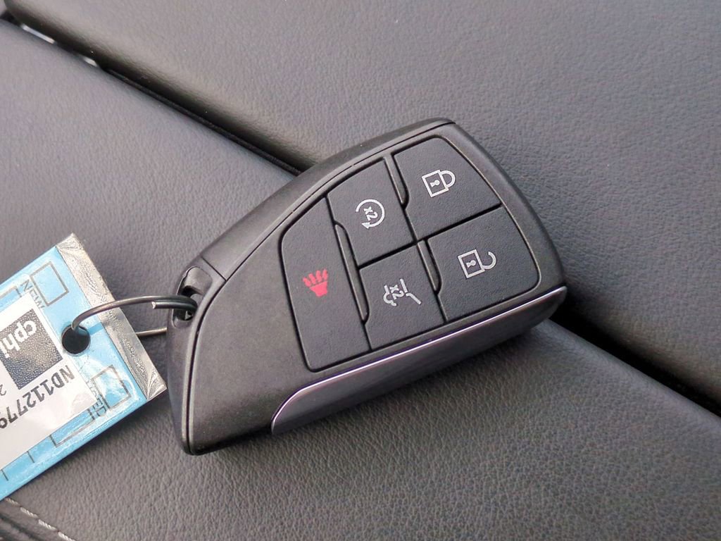 Used 2022 Buick Envision Essence w/ Technology Package I image 42