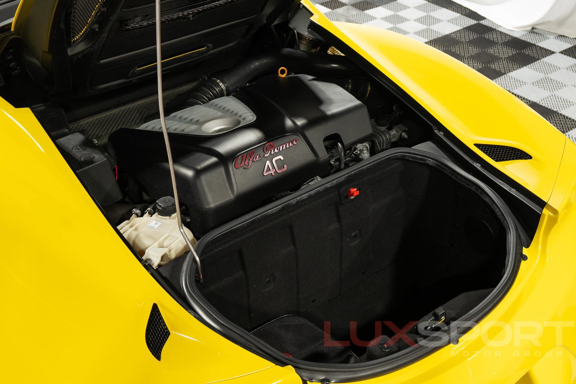 Used 2016 Alfa Romeo 4C Spider RWD image 62