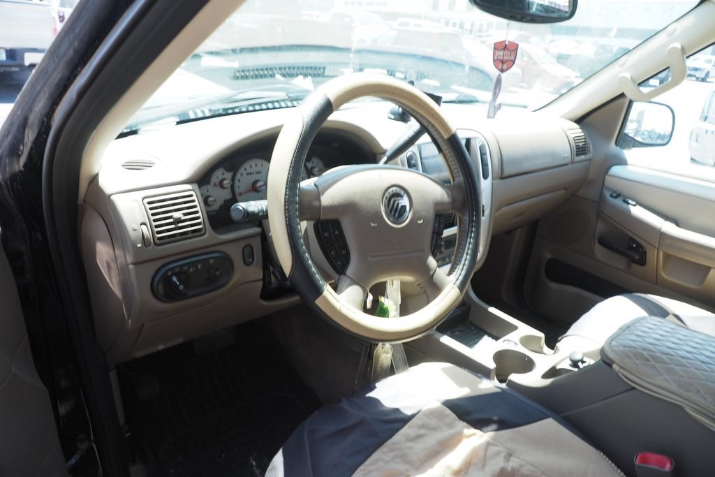 Used 2005 Mercury Mountaineer AWD image 5