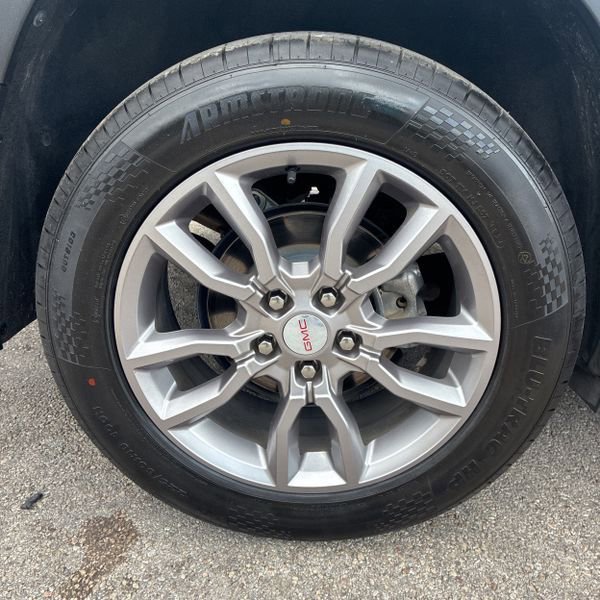 Used 2022 GMC Terrain SLT w/ Tech Package FWD image 20