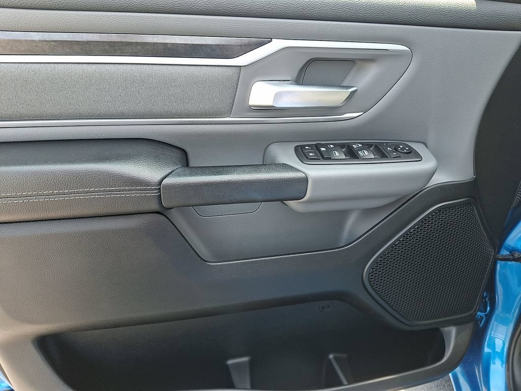 Used 2020 RAM 1500 Big Horn AWD/4WD image 12
