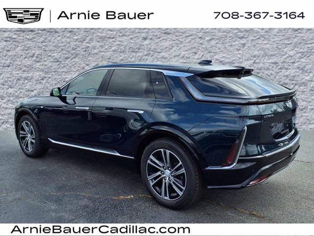 New 2025 Cadillac Lyriq Luxury w/ LPO, Floor Liner Package image 9