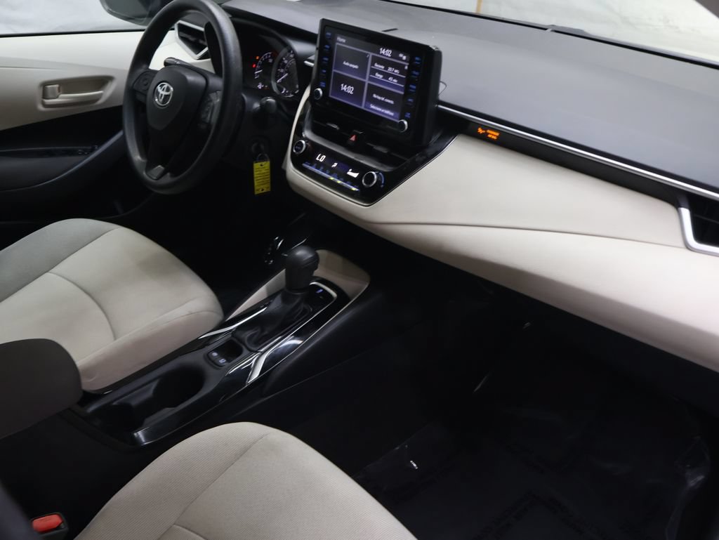 Used 2022 Toyota Corolla LE FWD image 10