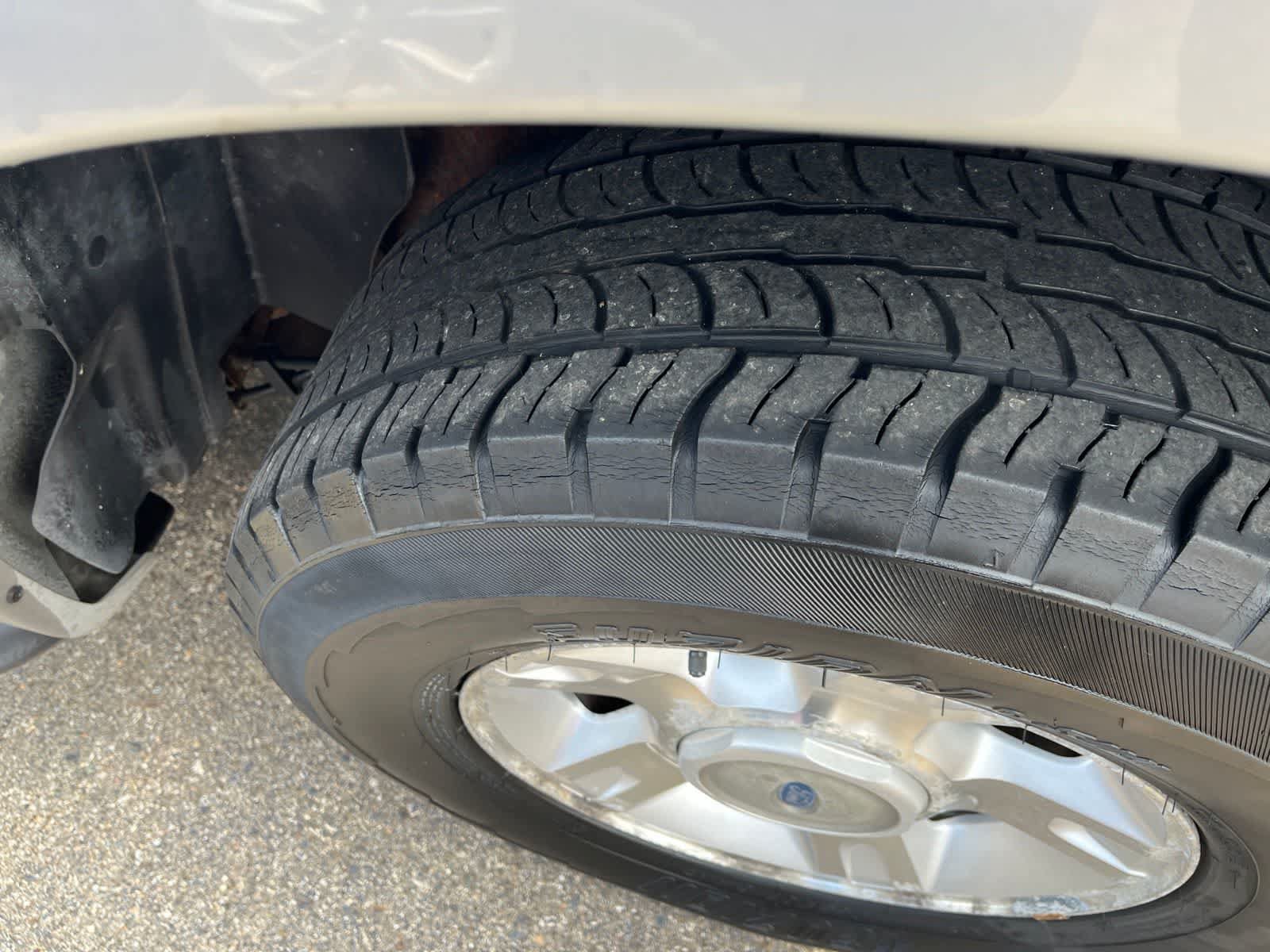 Used 2001 Ford Explorer Sport Trac 4x4 image 11