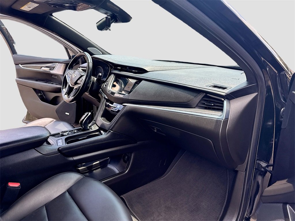 Used 2024 Cadillac XT5 Sportv w/ Technology Package image 29