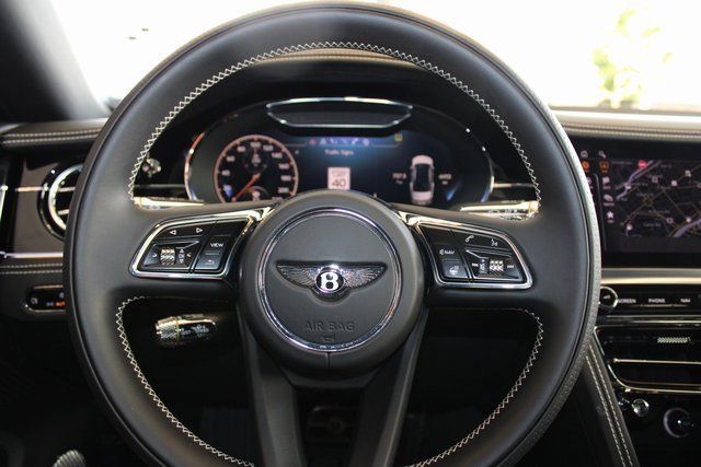 Used 2022 Bentley Flying Spur V8 image 35