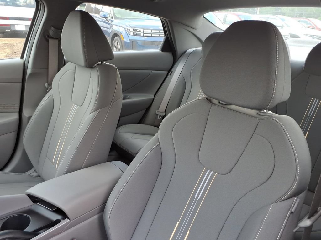New 2026 Hyundai Elantra Sport FWD image 15
