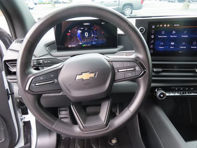 Certified 2024 Chevrolet Silverado EV W/T AWD/4WD image 15