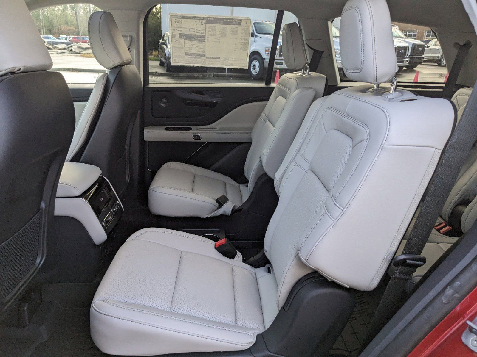 New 2025 Lincoln Aviator Reserve w/ Jet Appearance Package image 16