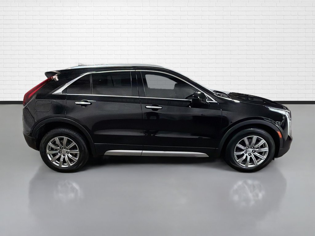 Used 2020 Cadillac XT4 Premium Luxury w/ Cold Weather Package AWD/4WD image 10