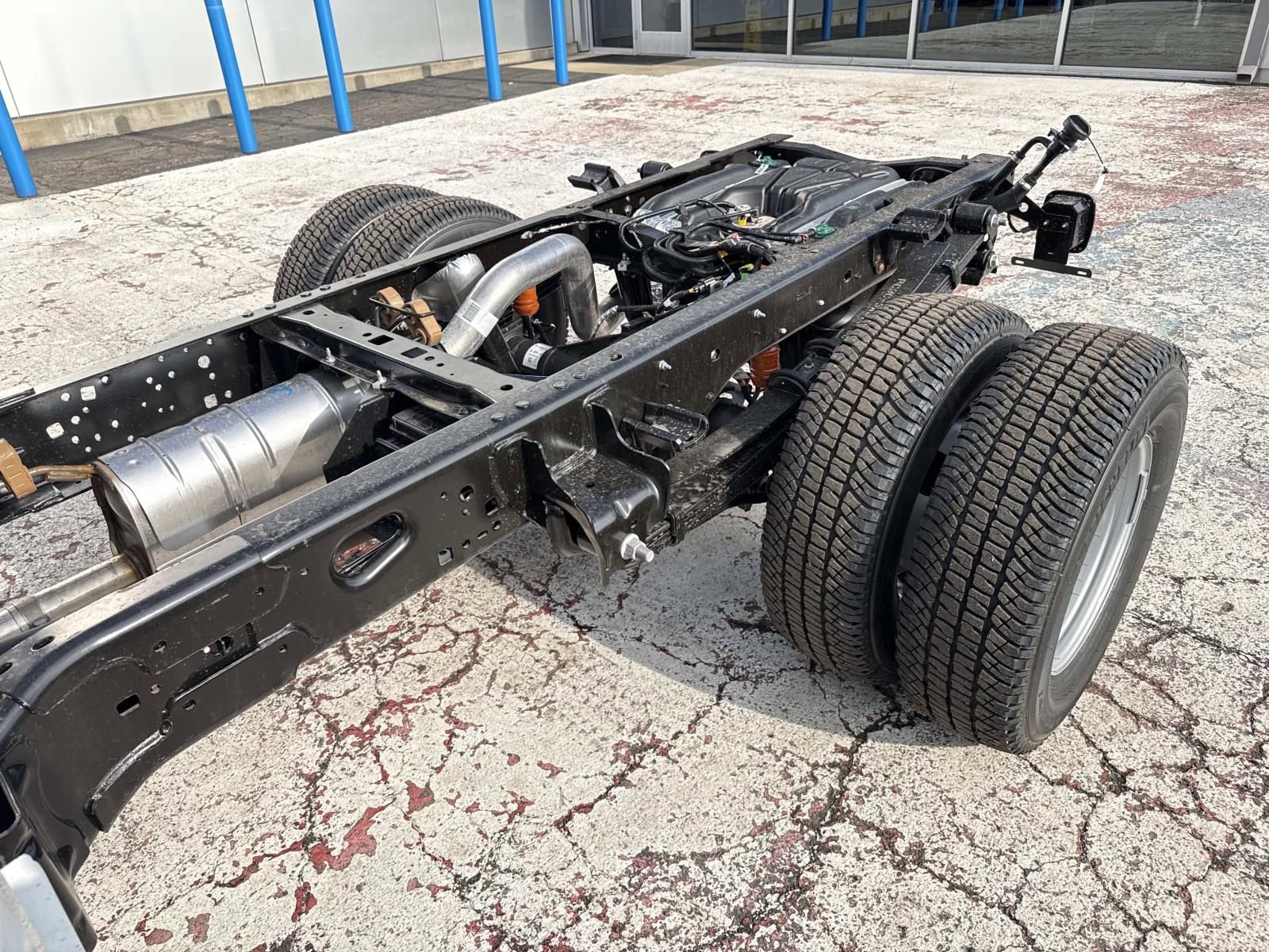 New 2026 Ford F350 XL w/ XL Chrome Package image 12