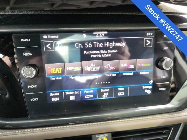 Certified 2024 Volkswagen Taos SEL image 17