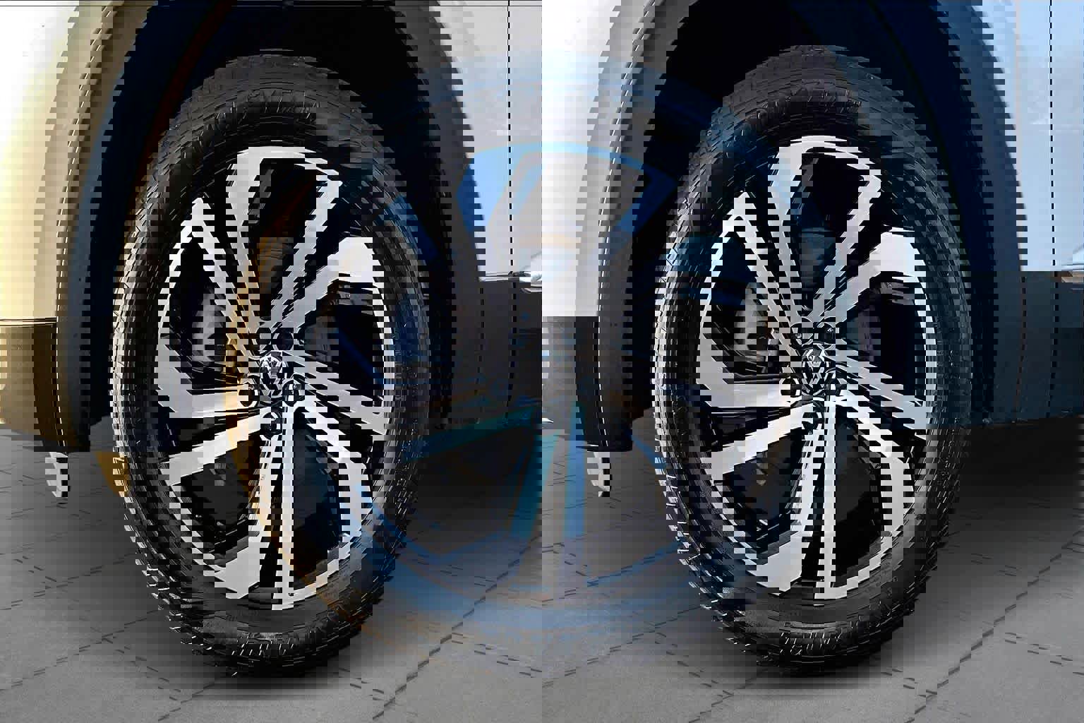 Used 2023 Volkswagen Atlas SEL image 10