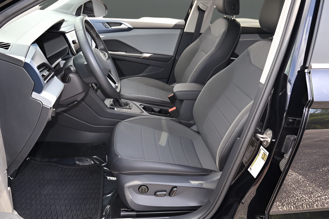 Certified 2022 Volkswagen Taos SE FWD image 13