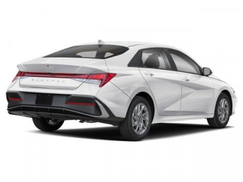 New 2026 Hyundai Elantra SEL Sport image 2
