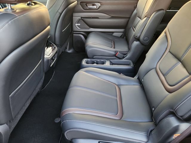 New 2026 Nissan Armada SL w/ Captain's Chari Seat Package image 20