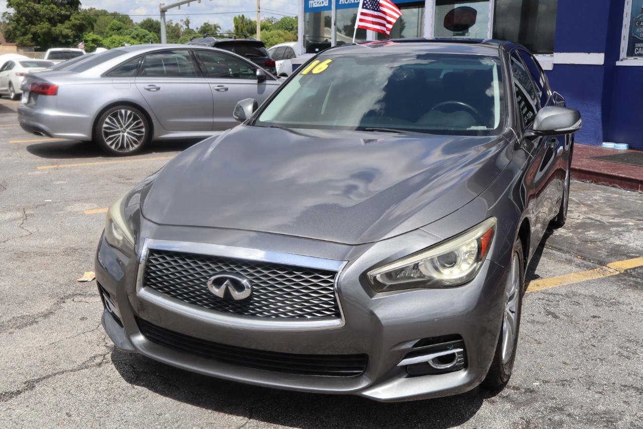 Used 2016 INFINITI Q50 3.0t Premium w/ 3.0T Premium Plus Package RWD image 10