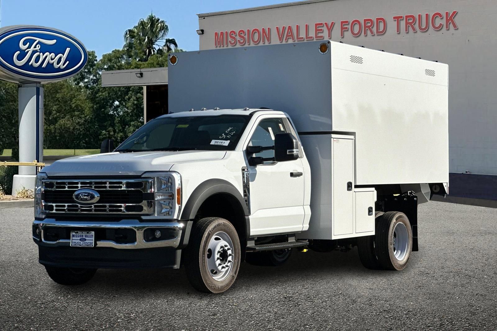 New 2025 Ford F550 2WD Regular Cab Super Duty w/ XL Chrome Package image 8