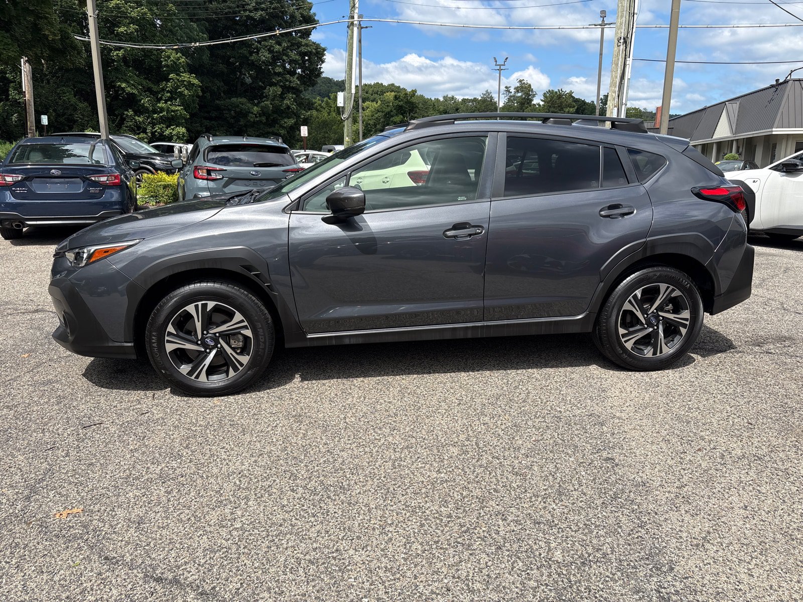 Used 2024 Subaru Crosstrek 2.0i Premium AWD/4WD image 4