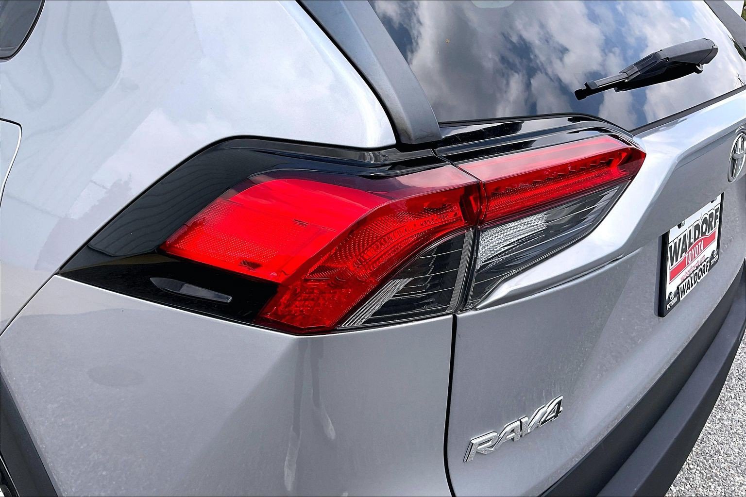 Used 2020 Toyota RAV4 XLE w/ Convenience Package AWD/4WD image 34